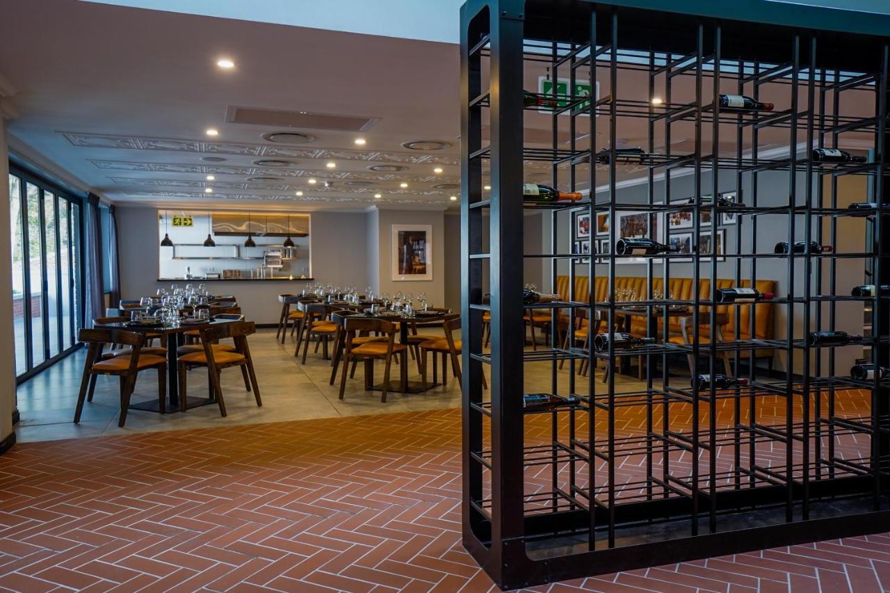 Hotel Sanctuary Mandela à Johannesbourg Extérieur photo
